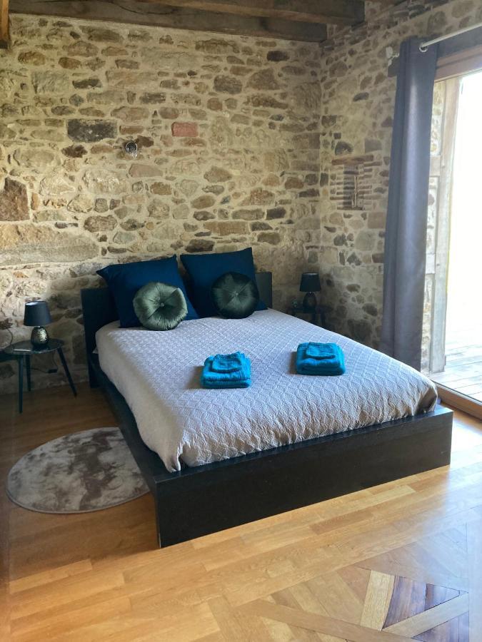 Manoir Du Griffon Bed & Breakfast Outille Exterior photo